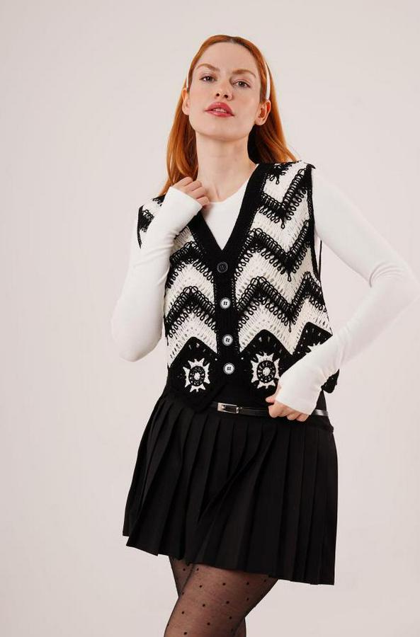 Zikzak Geçişli Triko Örme Siyah Yelek