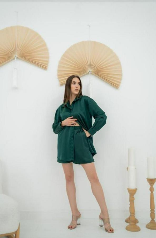 Zümrüt Saten Şortlu Takım